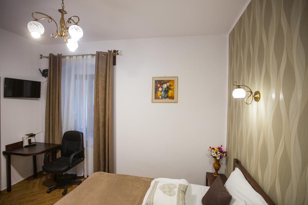 History Apartments Cetatii シビウ エクステリア 写真