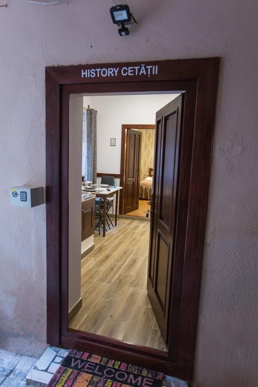 History Apartments Cetatii シビウ エクステリア 写真
