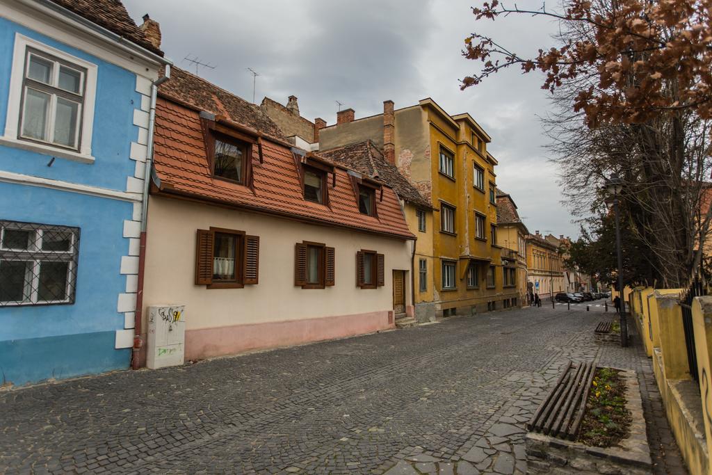 History Apartments Cetatii シビウ エクステリア 写真