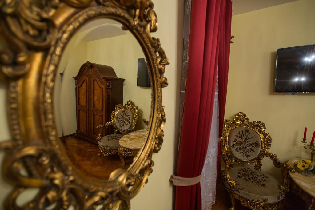 History Apartments Cetatii シビウ エクステリア 写真